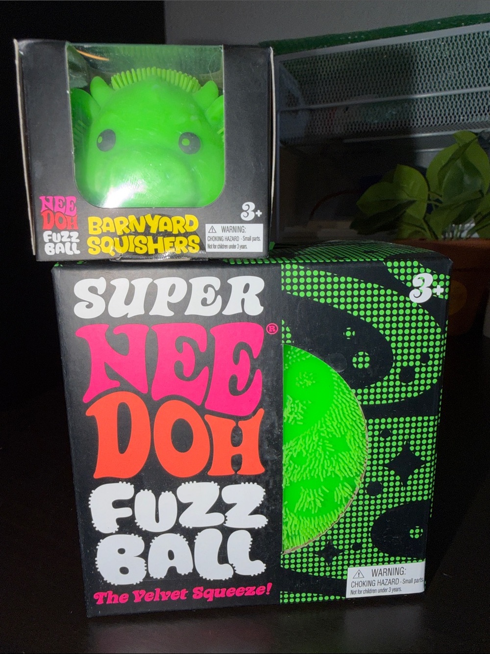 *New Release Super NeeDoh Fuzz Ball & Barnyard Squishers - Green Authentic two - Picture 6 of 8